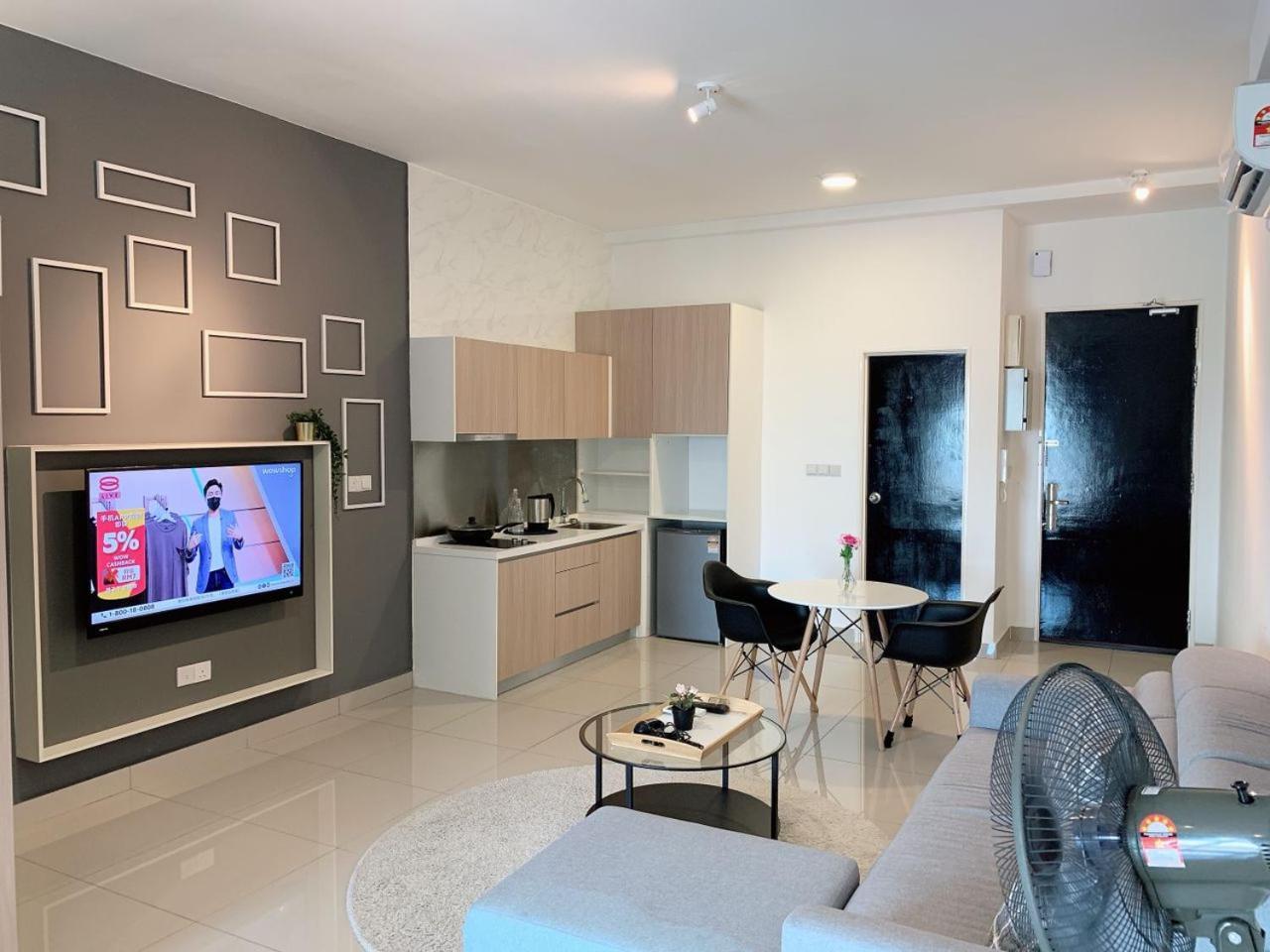 Twin Galaxy Residences 1+1 Homestay @ Johor Bahru Exterior photo